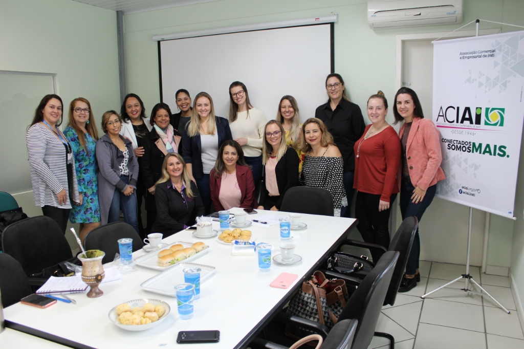 Empresárias se reúnem para tratar sobre o Núcleo da Mulher Empreendedora em Irati