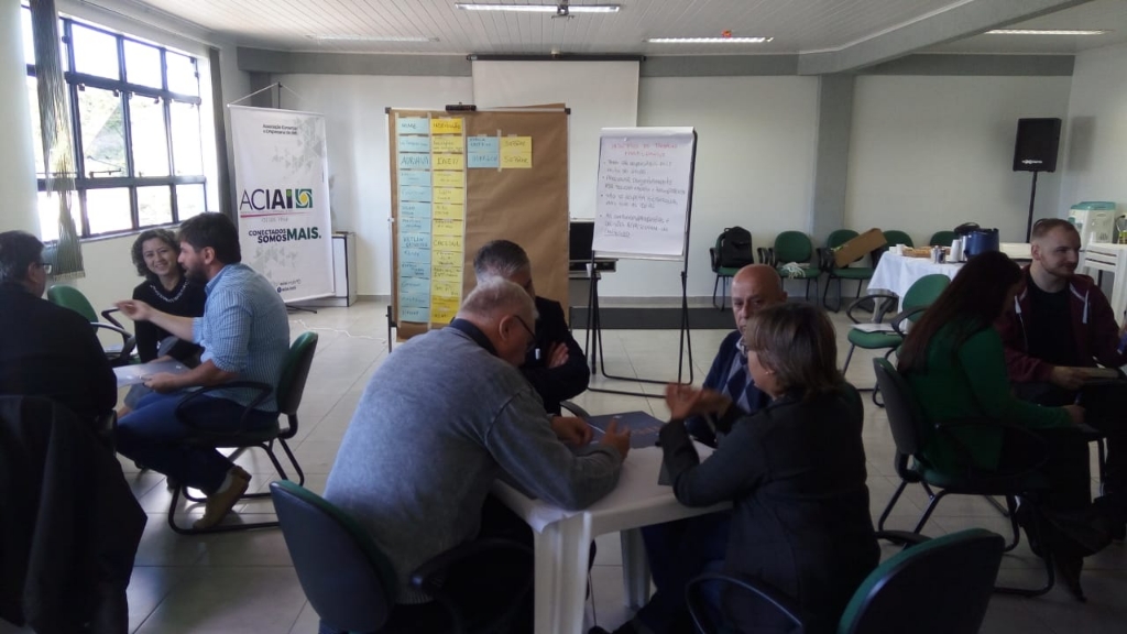 Cacesul se reúne com lideranças dos municípios do Território dos Pinheirais
